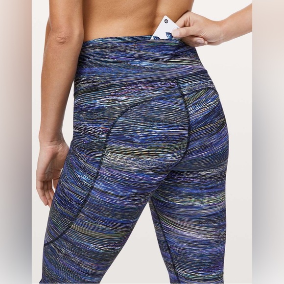 lululemon | size 6 Fast and Free Crop II 19" *Nulux
Interconnect Blue Multi - Picture 3 of 11